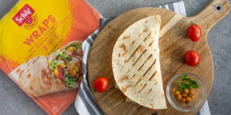 Lipii cu hummus, salata si naut crocant