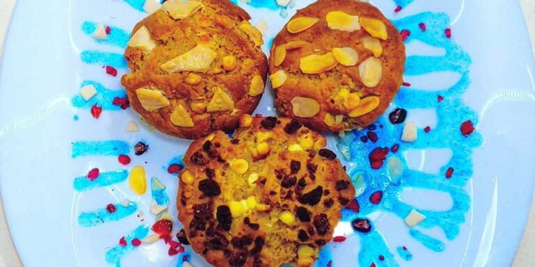 Brioșe fără gluten cu ciocolată albă și migdale