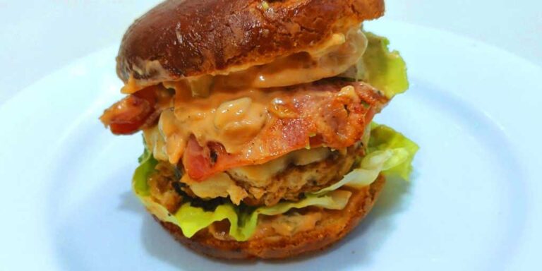 Burger fără gluten de la zero, cu chifle de casă