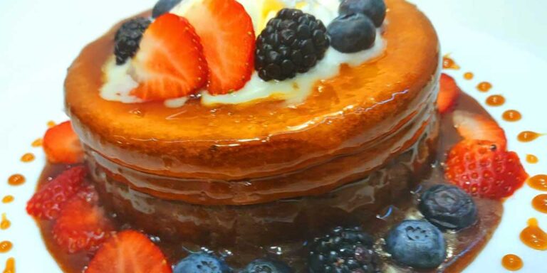 Clătite americane fără gluten cu sirop de cocos