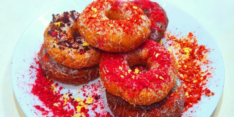 Gogoși de post fără gluten, cu coajă de lămâie