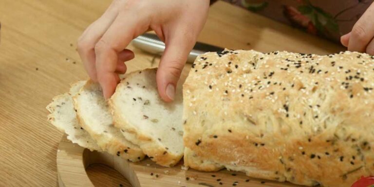 Pâine fără gluten cu amestec de semințe