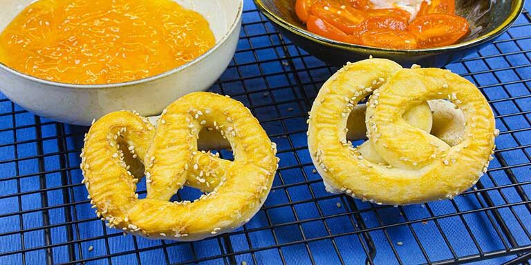 Covrigi fără gluten și vegani, cu sare marină